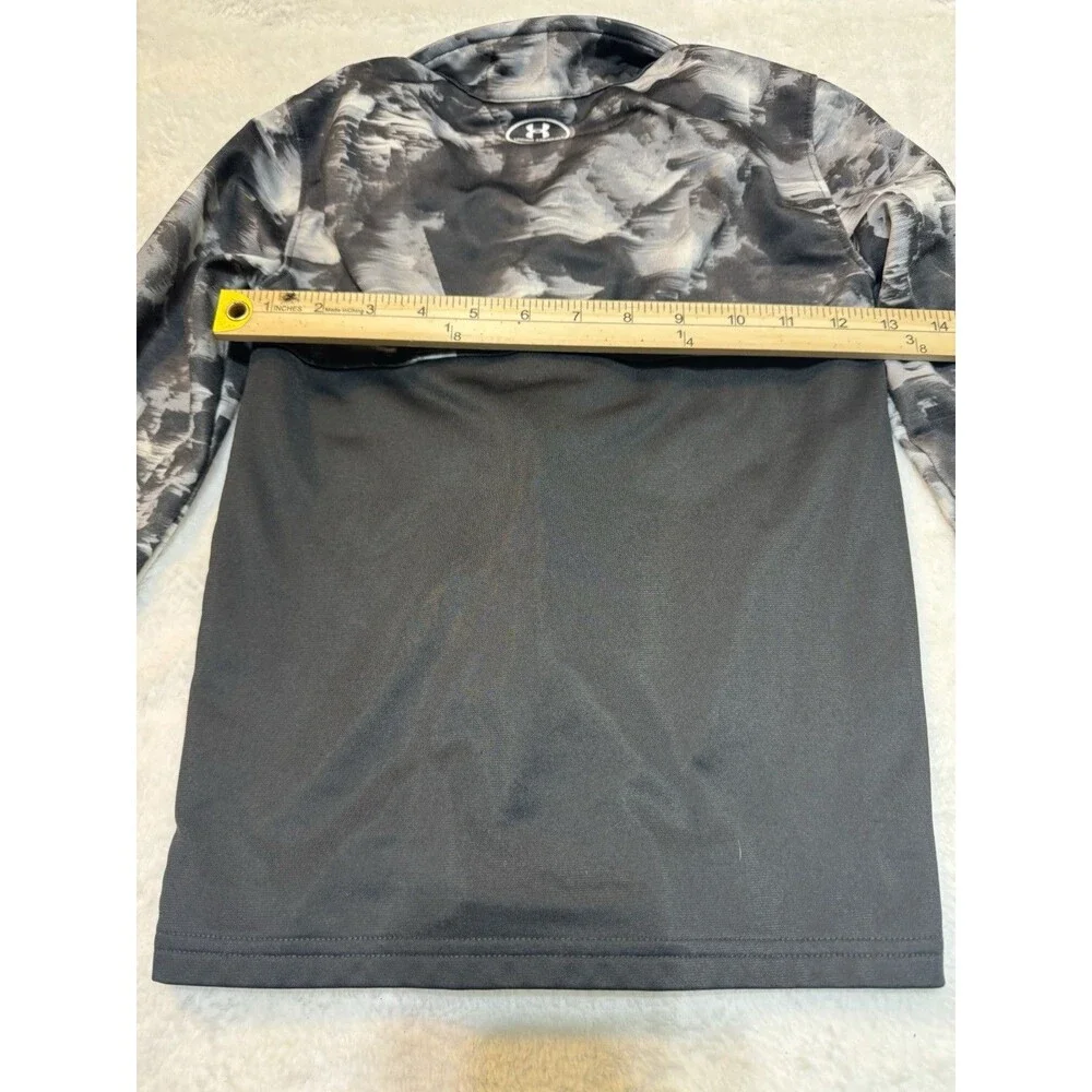 Under Armour Gray Camouflage/‎ BlackCamo Full Zip Loose Jacket Youth Boys Size 6